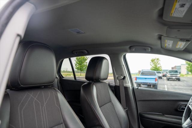 Photo of 2022 Summit White Chevrolet Trax