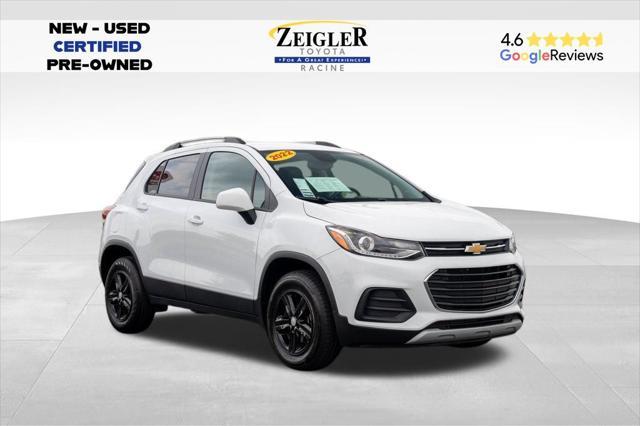 Photo of 2022 Summit White Chevrolet Trax