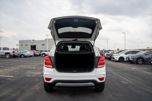 Photo of 2022 Summit White Chevrolet Trax