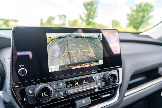 Photo of 2025 Midnight Black Toyota Grand Highlander