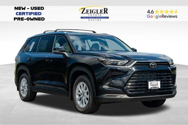 Photo of 2025 Midnight Black Toyota Grand Highlander
