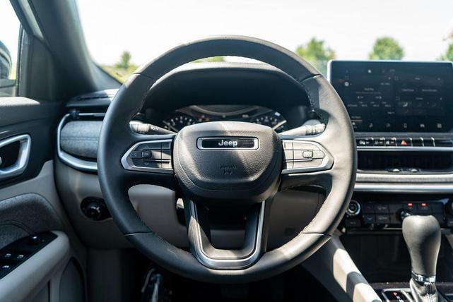 Photo of 2024 Bright White Clearcoat Jeep Compass