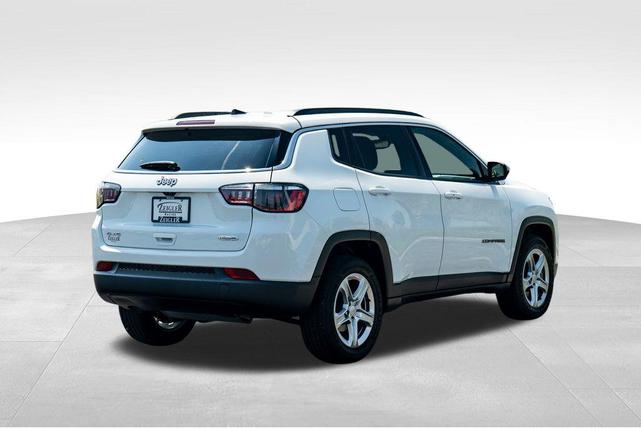 Photo of 2024 Bright White Clearcoat Jeep Compass