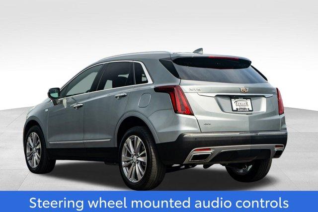 Photo of 2023 Argent Silver Metallic Cadillac XT5