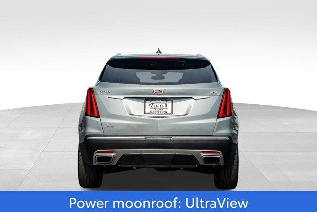 Photo of 2023 Argent Silver Metallic Cadillac XT5