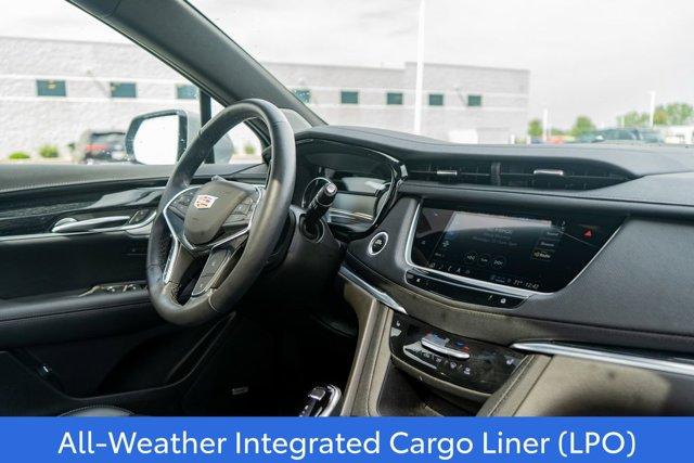 Photo of 2023 Argent Silver Metallic Cadillac XT5