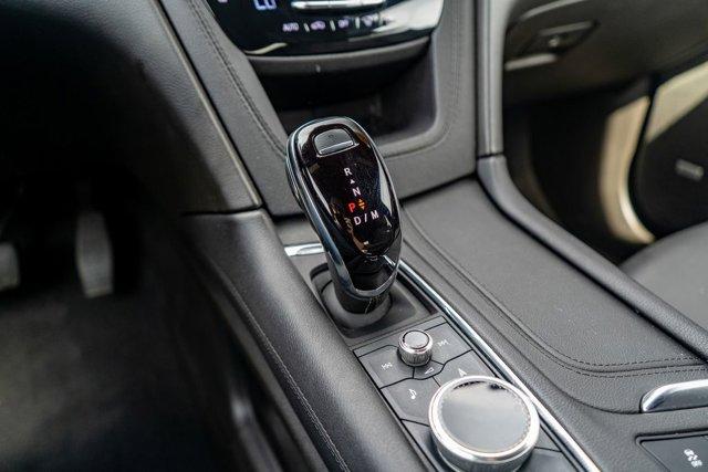Photo of 2023 Argent Silver Metallic Cadillac XT5