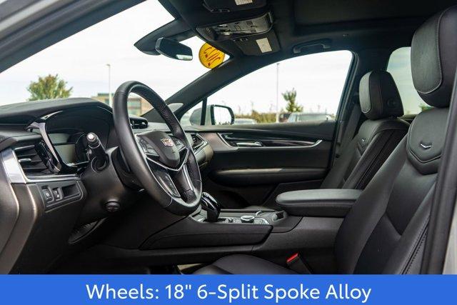 Photo of 2023 Argent Silver Metallic Cadillac XT5