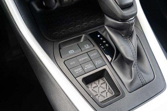Photo of 2024 Silver Sky Metallic Toyota RAV4