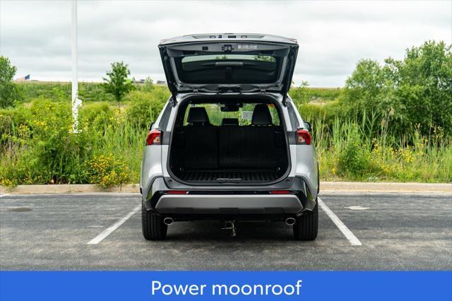 Photo of 2020 Silver Sky Metallic w/Midnight Black Roof Toyota RAV4 Hybrid