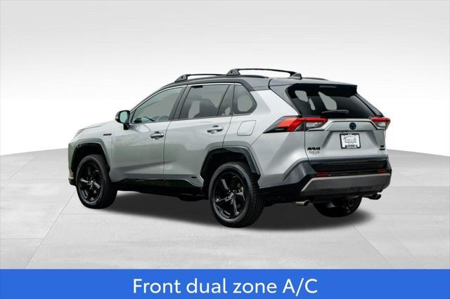 Photo of 2020 Silver Sky Metallic w/Midnight Black Roof Toyota RAV4 Hybrid