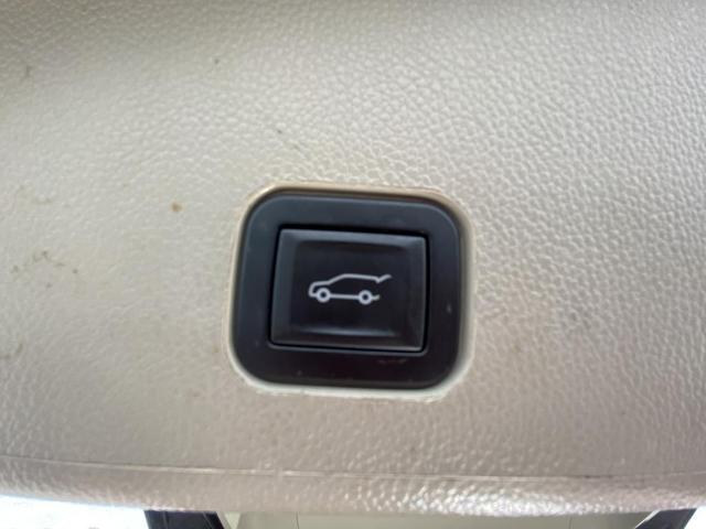 Photo of 2015 Cocoa Bronze Metallic Cadillac SRX