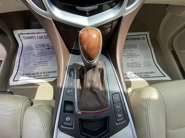 Photo of 2015 Cocoa Bronze Metallic Cadillac SRX