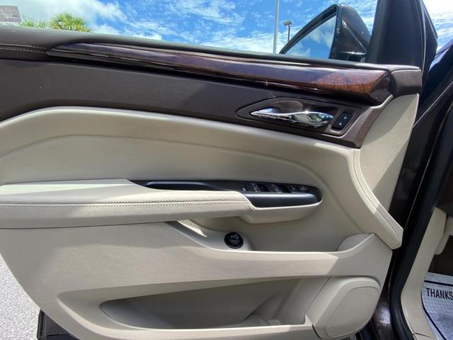 Photo of 2015 Cocoa Bronze Metallic Cadillac SRX