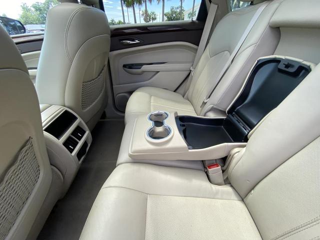 Photo of 2015 Cocoa Bronze Metallic Cadillac SRX
