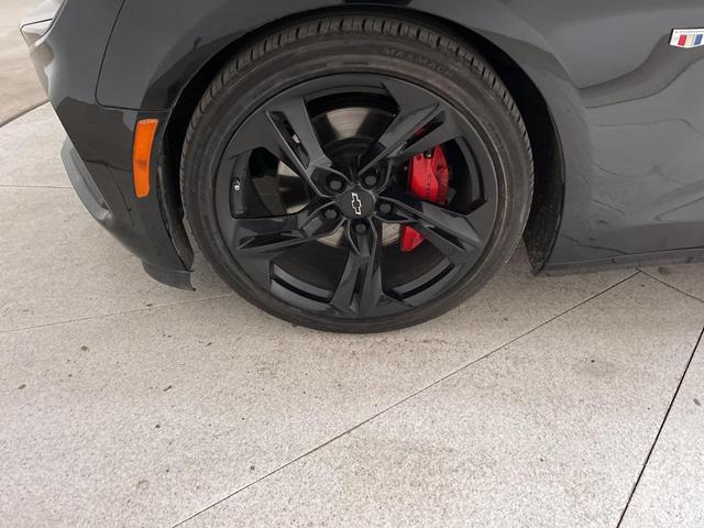 Photo of 2023 Black Chevrolet Camaro
