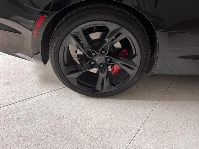 Photo of 2023 Black Chevrolet Camaro