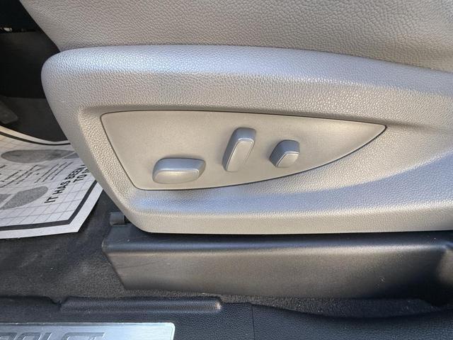 Photo of 2020 Summit White Chevrolet Tahoe