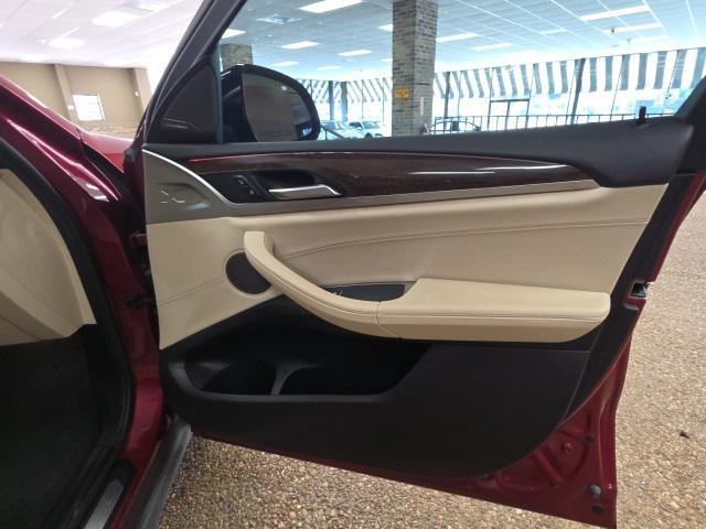 Photo of 2019 Flamenco Red Metallic BMW X4
