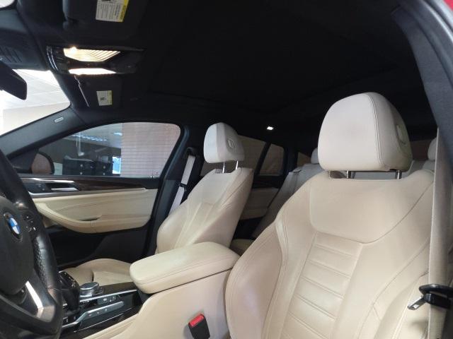 Photo of 2019 Flamenco Red Metallic BMW X4