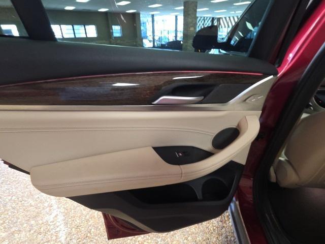 Photo of 2019 Flamenco Red Metallic BMW X4