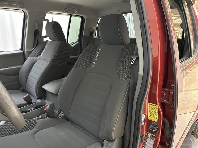 Photo of 2015 Lava Red Nissan Frontier