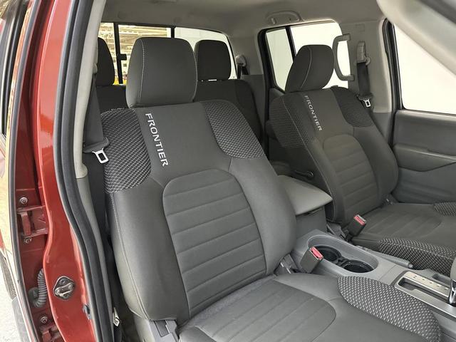 Photo of 2015 Lava Red Nissan Frontier