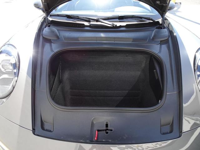 Photo of 2022 Agate Grey Metallic Porsche 911
