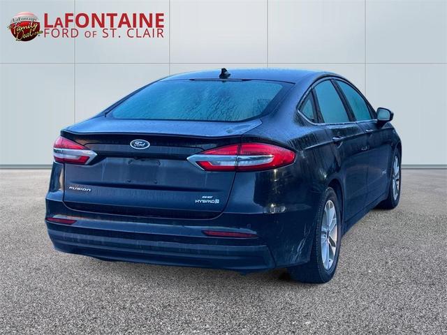 Photo of 2019 Black Ford Fusion Hybrid