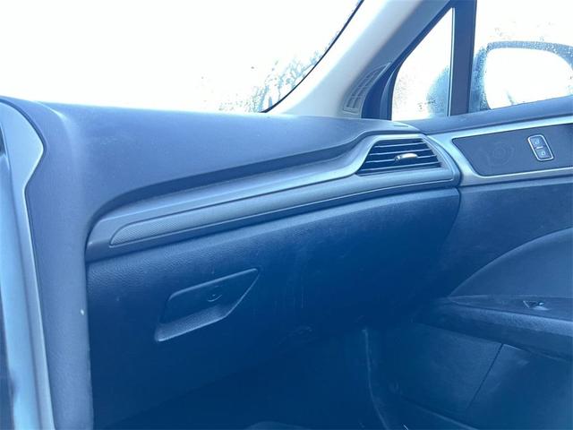 Photo of 2019 Black Ford Fusion Hybrid