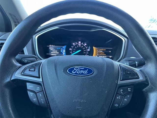 Photo of 2019 Black Ford Fusion Hybrid