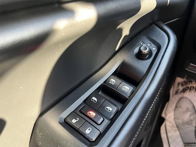 Photo of 2024 Silver Zynith Jeep Grand Cherokee