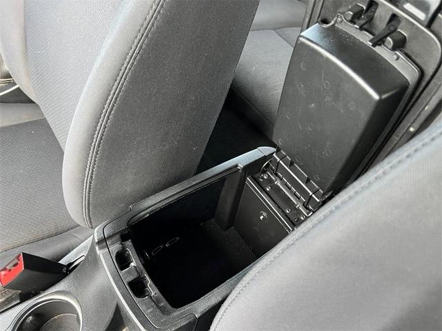 Photo of 2014 Cashmere Chrysler 200