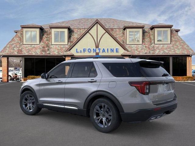 Photo of 2025 Gray Ford Explorer