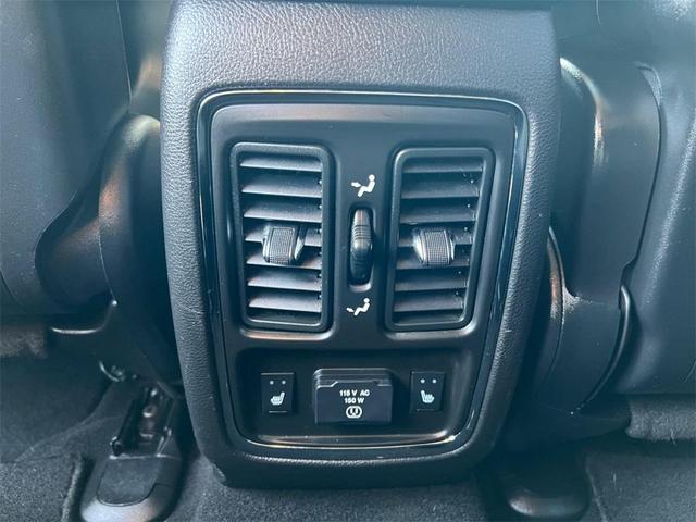 Photo of 2012 Brilliant Black Crystal Pearlcoat Dodge Durango