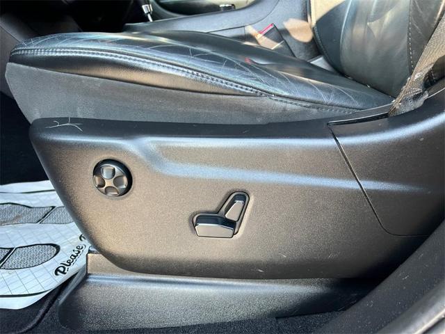 Photo of 2012 Brilliant Black Crystal Pearlcoat Dodge Durango