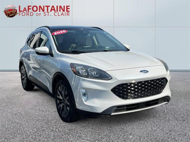 Photo of 2020 White Metallic Ford Escape