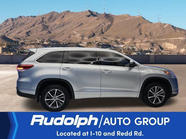 Photo of 2018 Celestial Silver Metallic Toyota Highlander