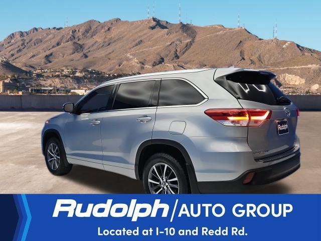Photo of 2018 Celestial Silver Metallic Toyota Highlander