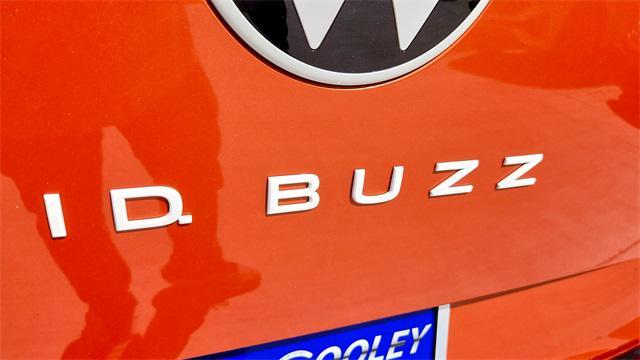 Photo of 2025 Energetic Orange Volkswagen ID. Buzz