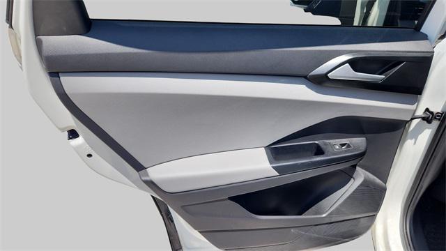 Photo of 2022 Pure White Volkswagen Taos