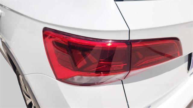Photo of 2023 White Volkswagen Taos
