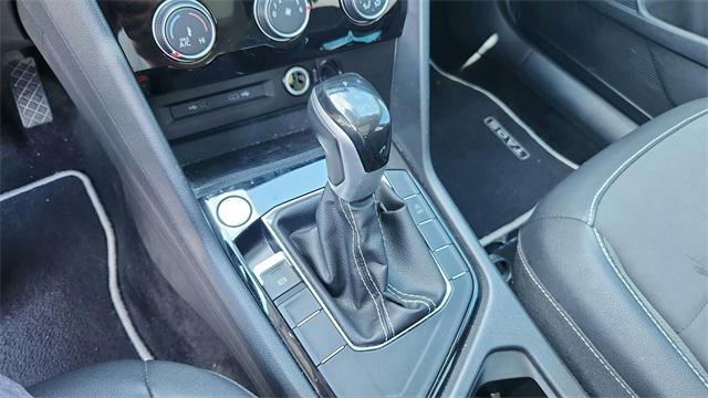 Photo of 2023 White Volkswagen Taos