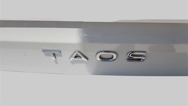 Photo of 2023 White Volkswagen Taos