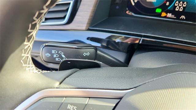 Photo of 2025 Mountain Lake Blue Metallic Volkswagen Atlas
