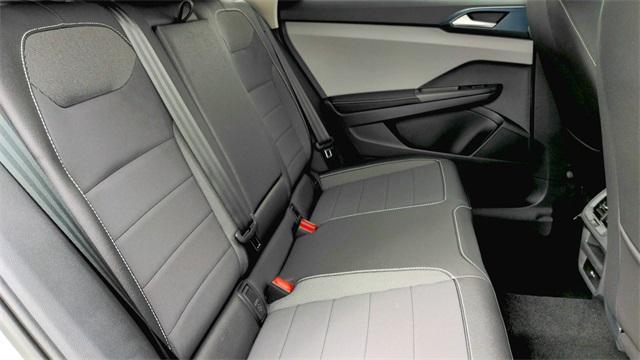 Photo of 2024 Pyrite Silver Metallic Volkswagen Taos