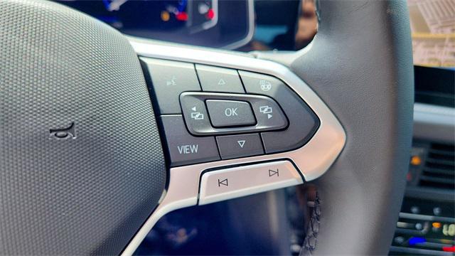 Photo of 2025 Opal White Pearl Volkswagen Jetta