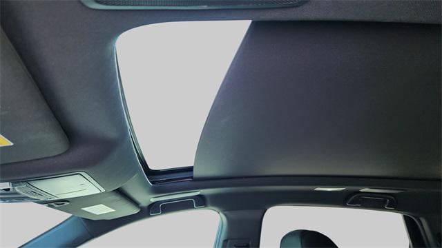 Photo of 2023 Liquid Carbon Metallic Acura RDX