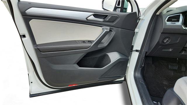 Photo of 2024 Pure White Volkswagen Tiguan