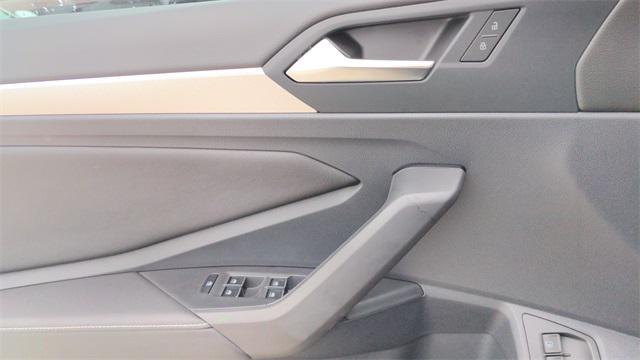 Photo of 2024 Black Volkswagen Jetta